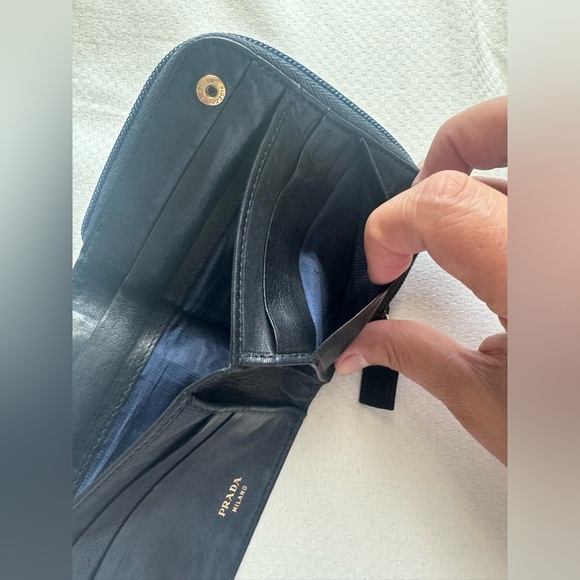 🔥Prada Wallet - Picture 11 of 17